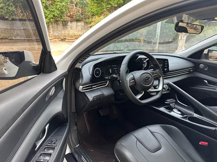 Фото 7 - Hyundai Elantra N line