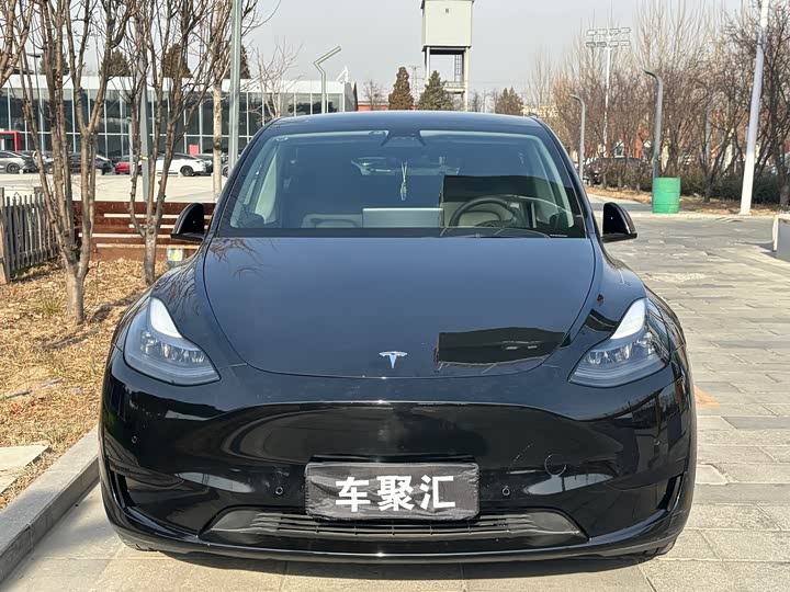 Фото 2 - Tesla Model Y