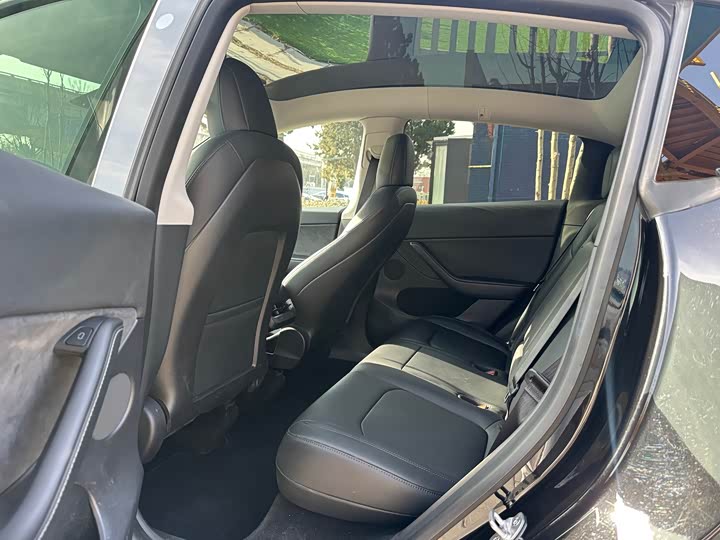 Фото 5 - Tesla Model Y