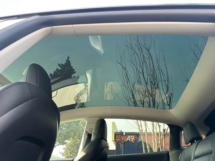 Фото 6 - Tesla Model Y