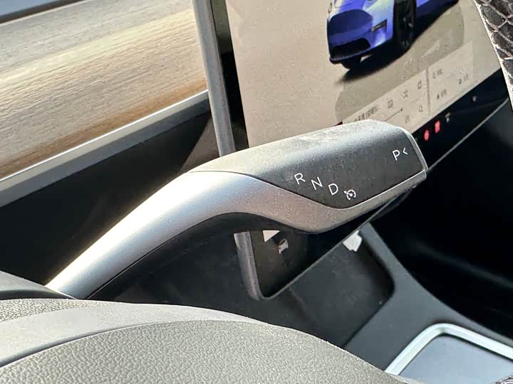 Фото 9 - Tesla Model Y