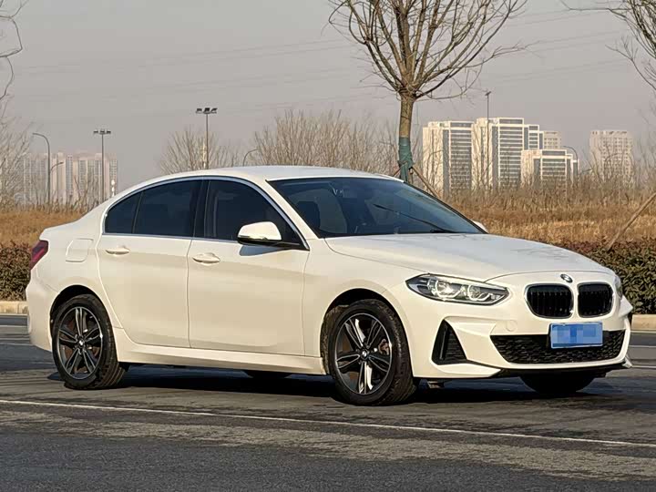Фото 3 - BMW 1 Series
