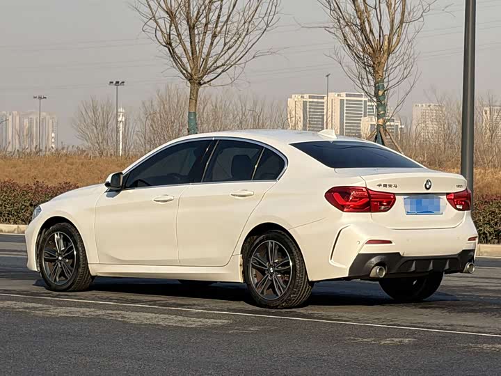 Фото 4 - BMW 1 Series