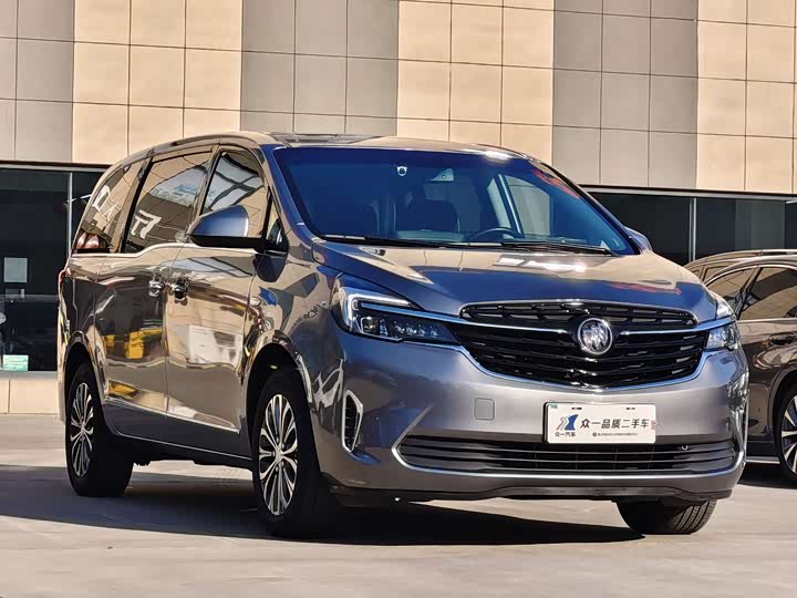 Фото 3 - Buick GL8 ES