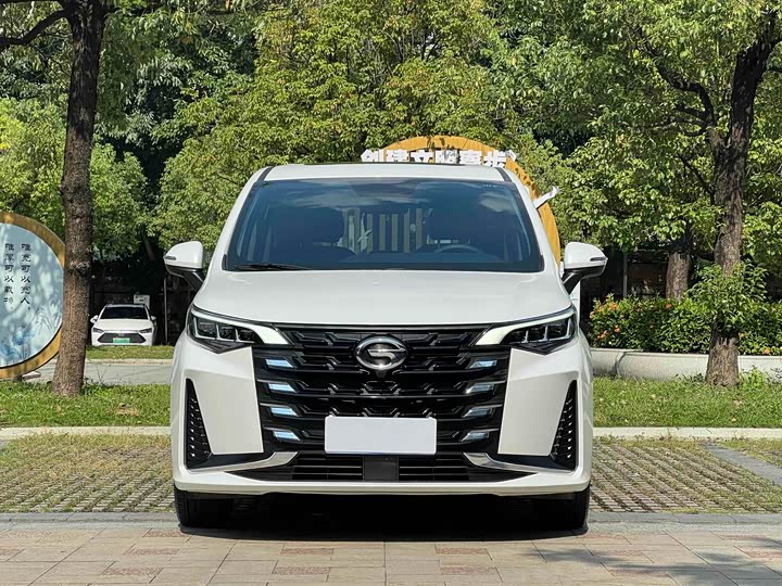 Фото 2 - GAC Trumpchi M6