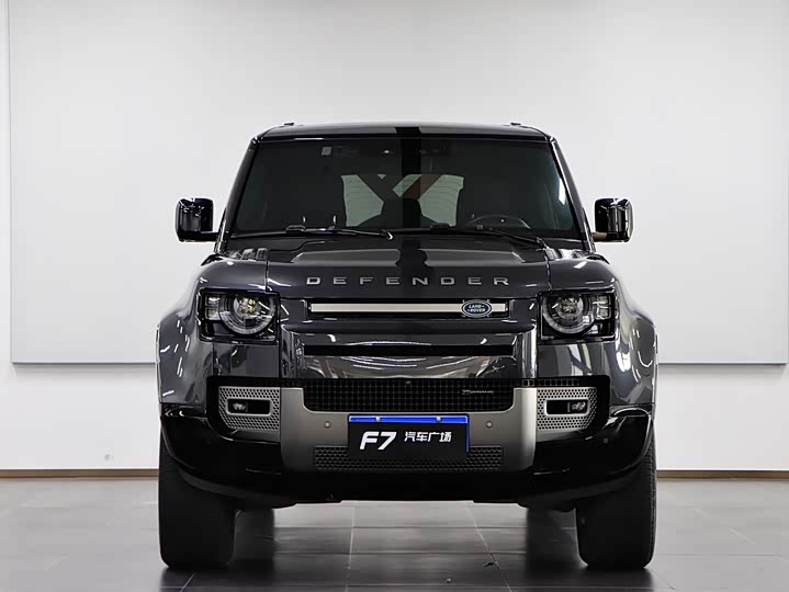 Фото 2 - Land Rover Defender