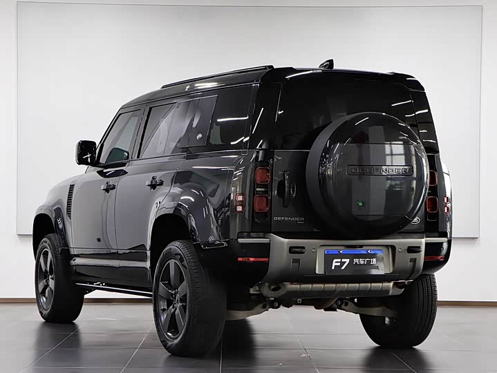 Фото 4 - Land Rover Defender