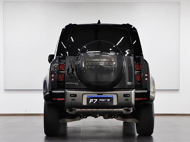 Фото 5 - Land Rover Defender