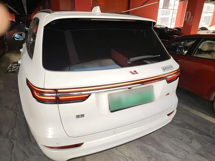 Фото 6 - LiXiang One