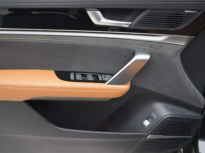 Фото 5 - BYD Tang Hybrid/EV