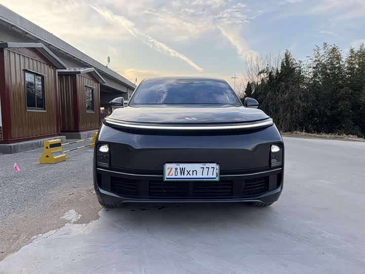 Фото 2 - LiXiang L8