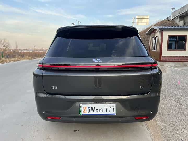 Фото 9 - LiXiang L8