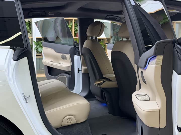 Фото 9 - Nio ET7