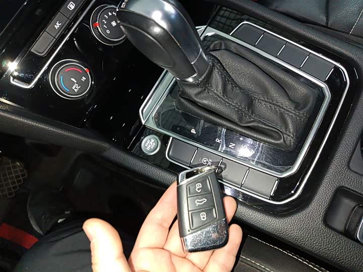 Фото 9 - Volkswagen Magotan