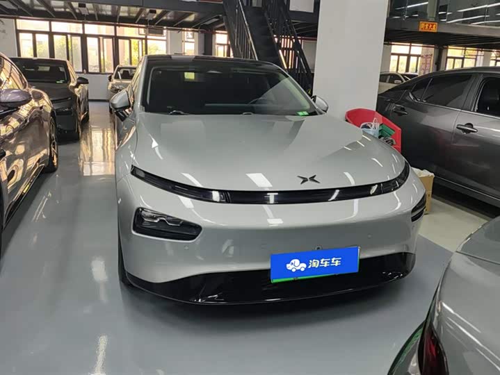 Фото 2 - XPeng P7