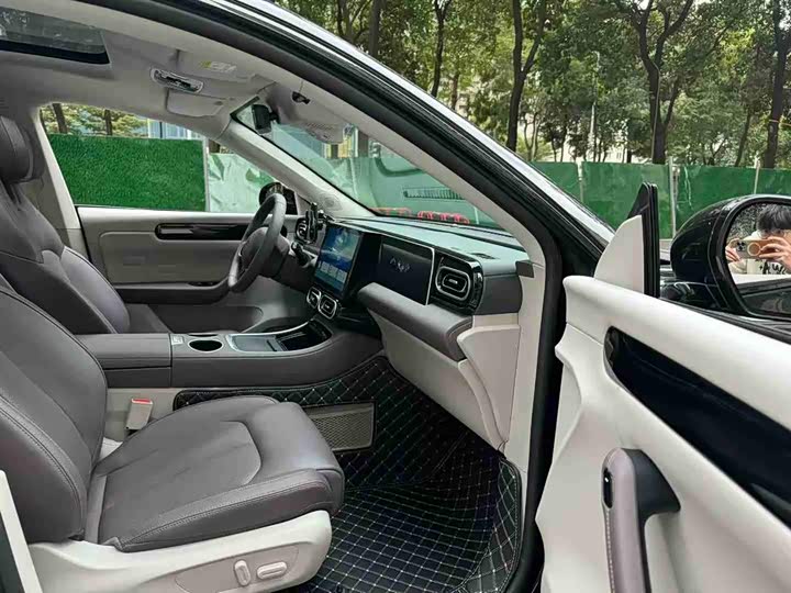 Фото 7 - Leapmotor C11