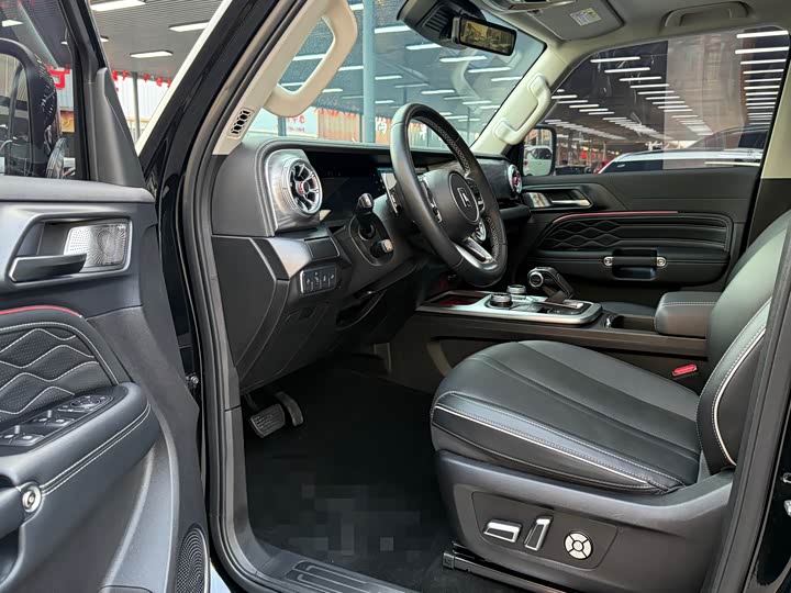 Фото 4 - Tank 300