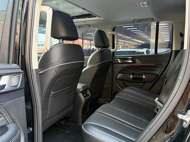 Фото 5 - Tank 300