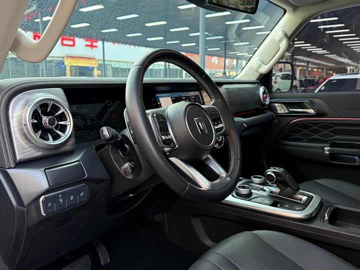 Фото 6 - Tank 300