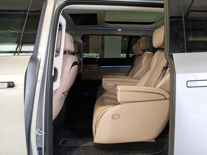 Фото 5 - XPeng X9