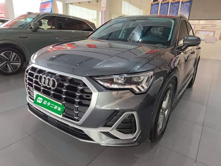 Фото 2 - Audi Q3
