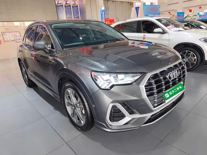 Фото 4 - Audi Q3