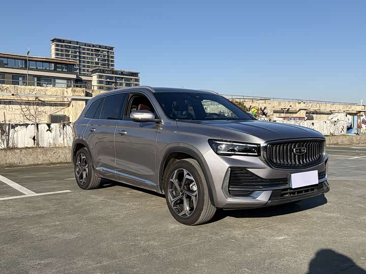 Фото 3 - Geely Monjaro