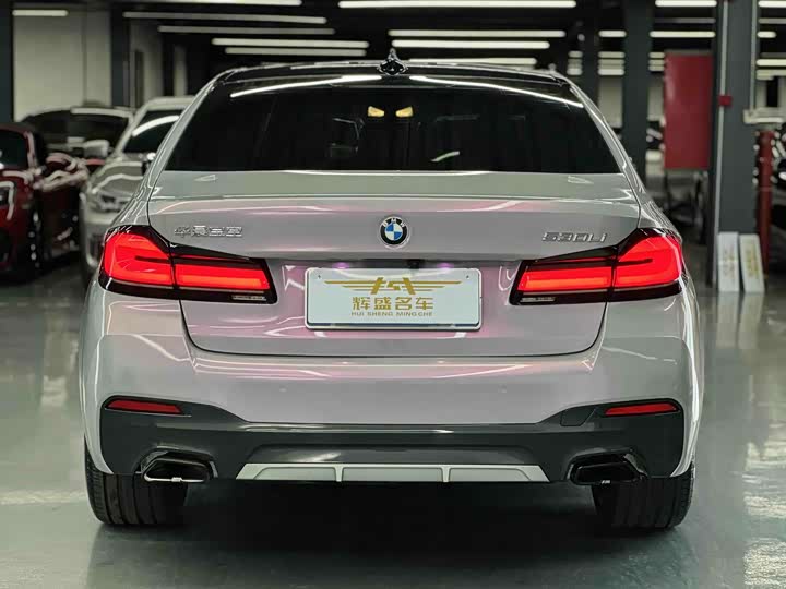 Фото 9 - BMW 5 Series