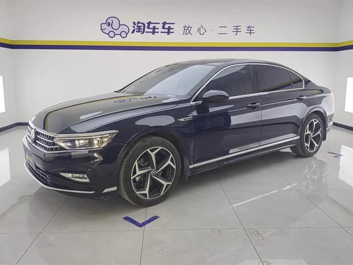 Фото 1 - Volkswagen Magotan