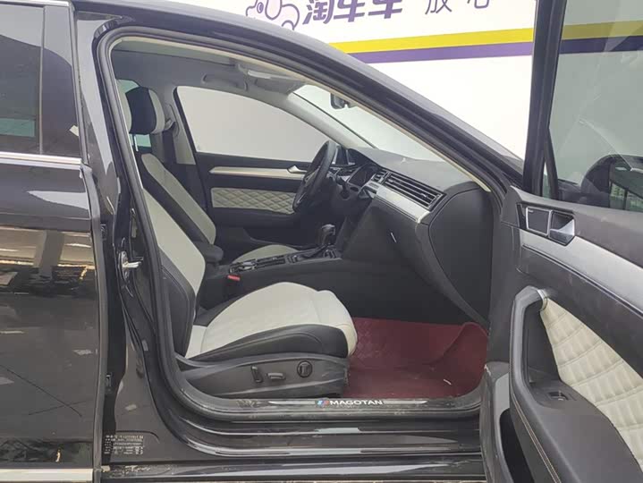 Фото 8 - Volkswagen Magotan