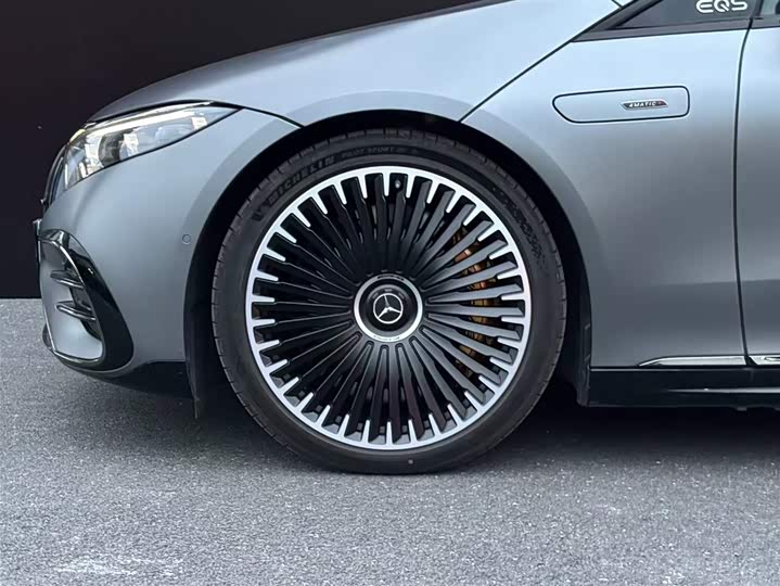 Фото 4 - Mercedes-Benz EQS AMG