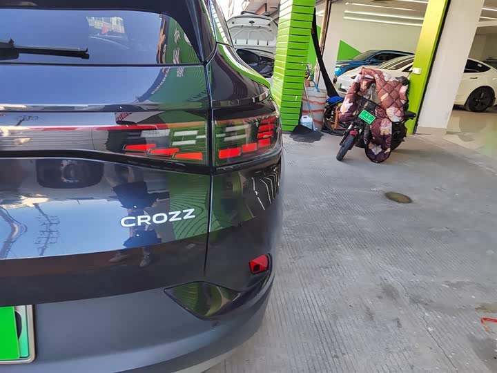 Фото 8 - Volkswagen ID.4 Crozz