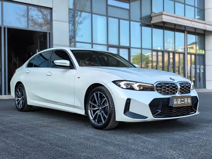 Фото 3 - BMW 3 Series