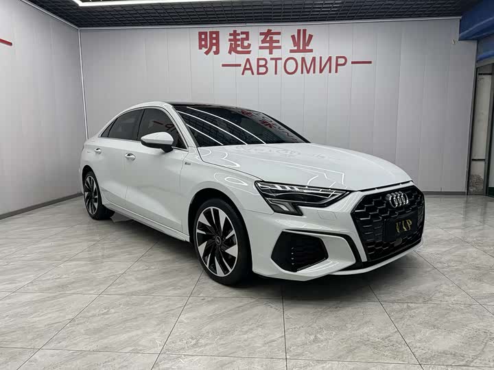 Фото 2 - Audi A3