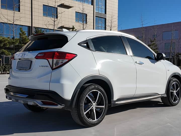 Фото 4 - Honda Vezel