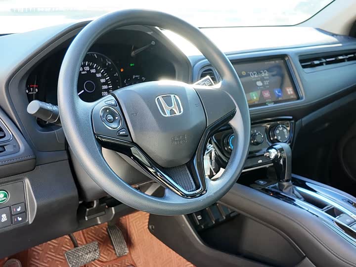 Фото 7 - Honda Vezel