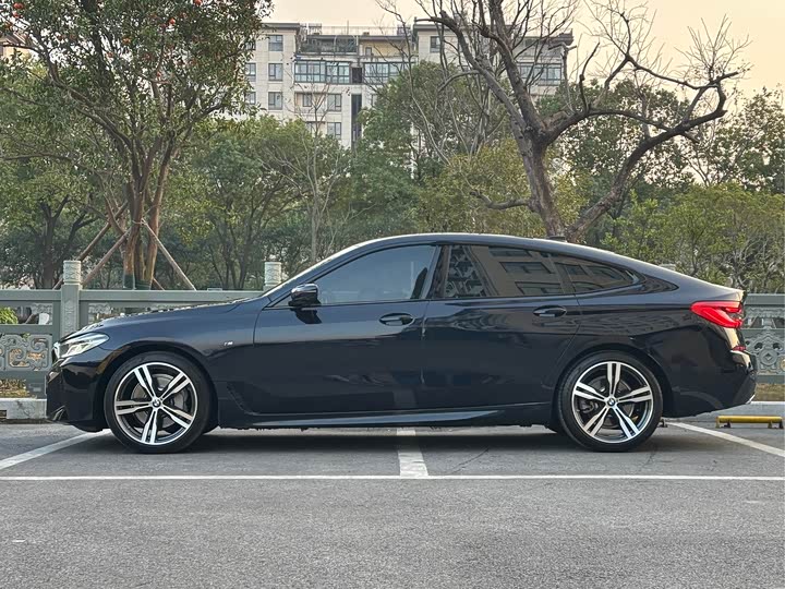 Фото 3 - BMW 6 Series GT