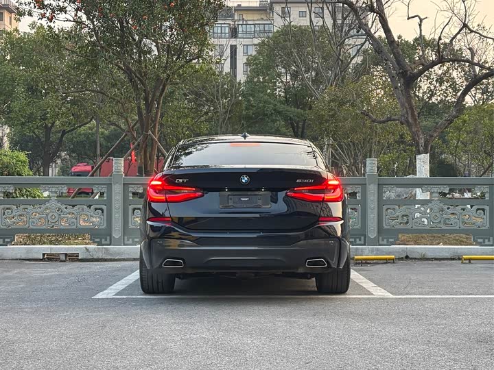 Фото 5 - BMW 6 Series GT