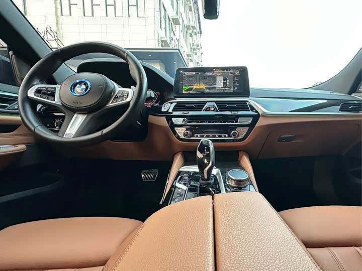 Фото 9 - BMW 6 Series GT