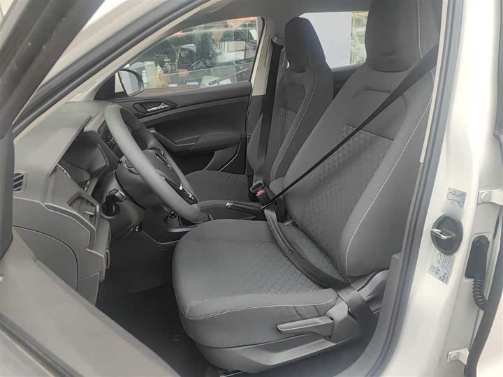 Фото 5 - Volkswagen T-Cross