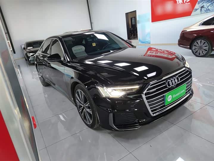 Фото 4 - Audi A6L