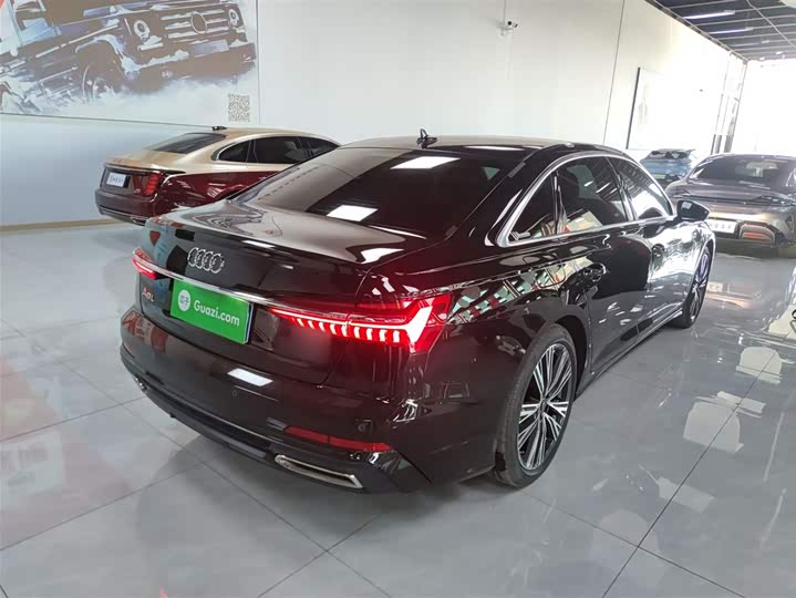 Фото 7 - Audi A6L