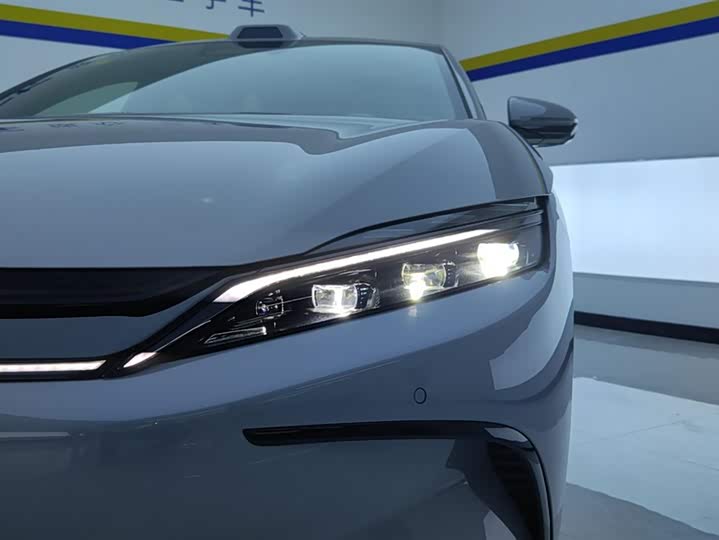 Фото 5 - BYD Han