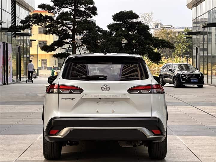 Фото 5 - Toyota Frontlander