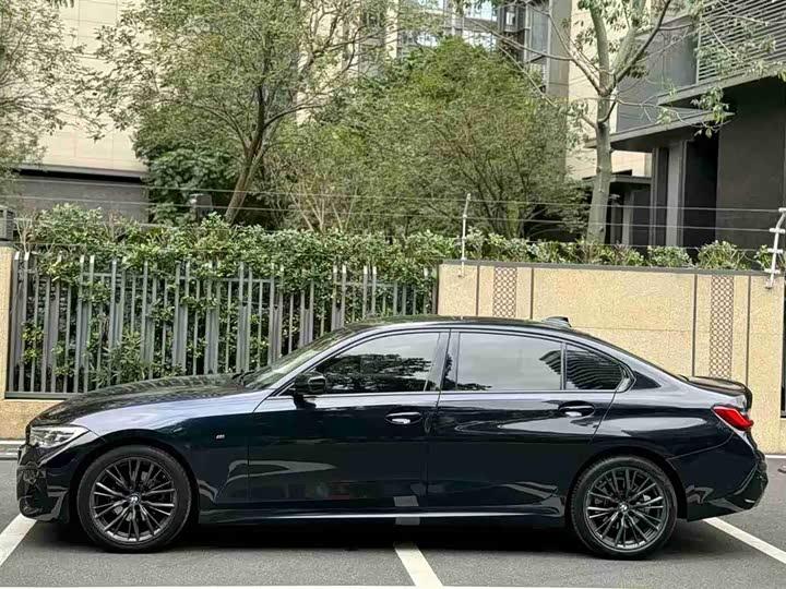 Фото 2 - BMW 3 Series