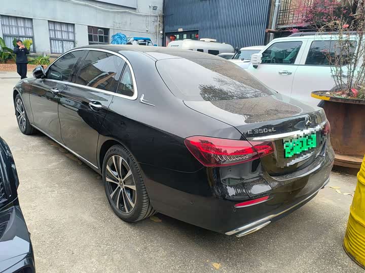 Фото 4 - Mercedes-Benz E-Class Hybrid