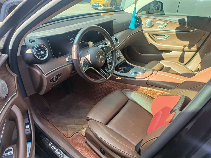 Фото 5 - Mercedes-Benz E-Class Hybrid