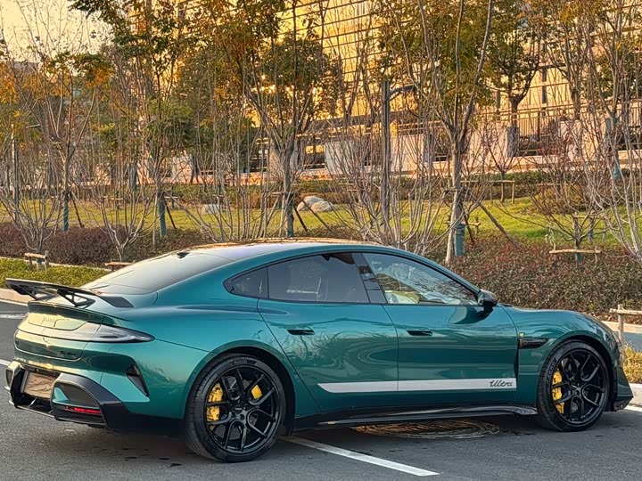 Фото 9 - Xiaomi SU7 Ultra