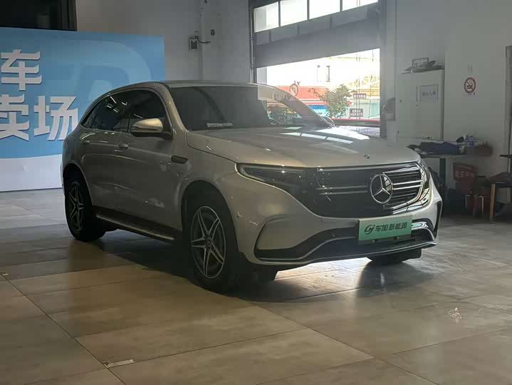 Фото 3 - Mercedes-Benz EQC