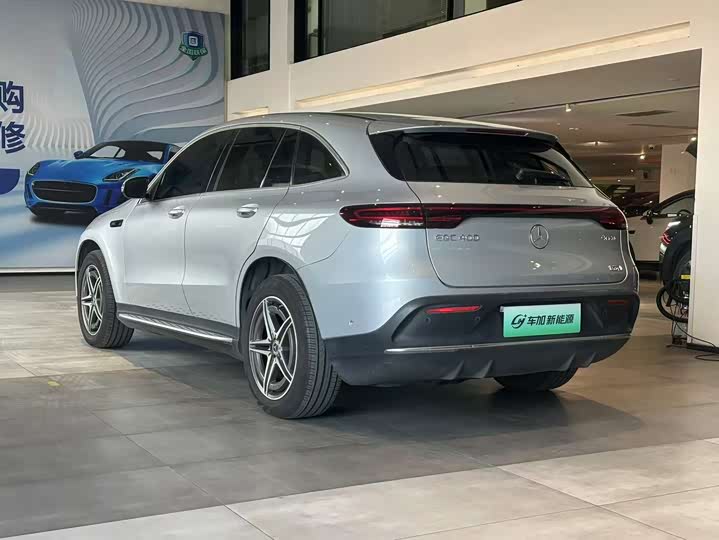 Фото 9 - Mercedes-Benz EQC